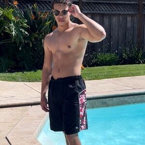 NWT Laguna 2XL Men Black Swim Trunks with Red Floral Panels MT02